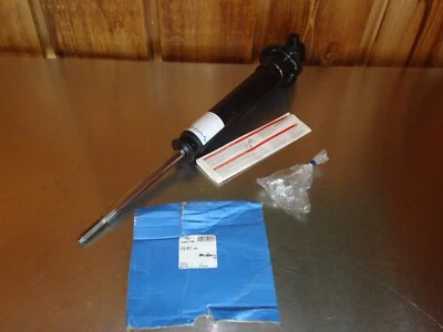 Nuevo Amortiguador de puntal trasero derecho Sachs 315831 2005-2009 Ford Freestyle tracción delantera Foto 1 de 3