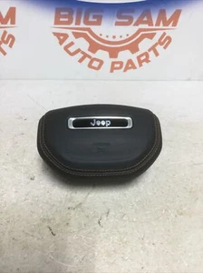 2022 2023 JEEP GRAND CHEROKEE DRIVER WHEEL AIRBAG BLACK OEM - Picture 1 of 6