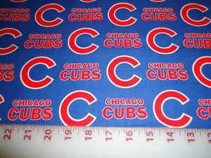(1/4 iarda) MLB Baseball Chicago Cubs tessuto di cotone 9" x 56" - Foto 1 di 2