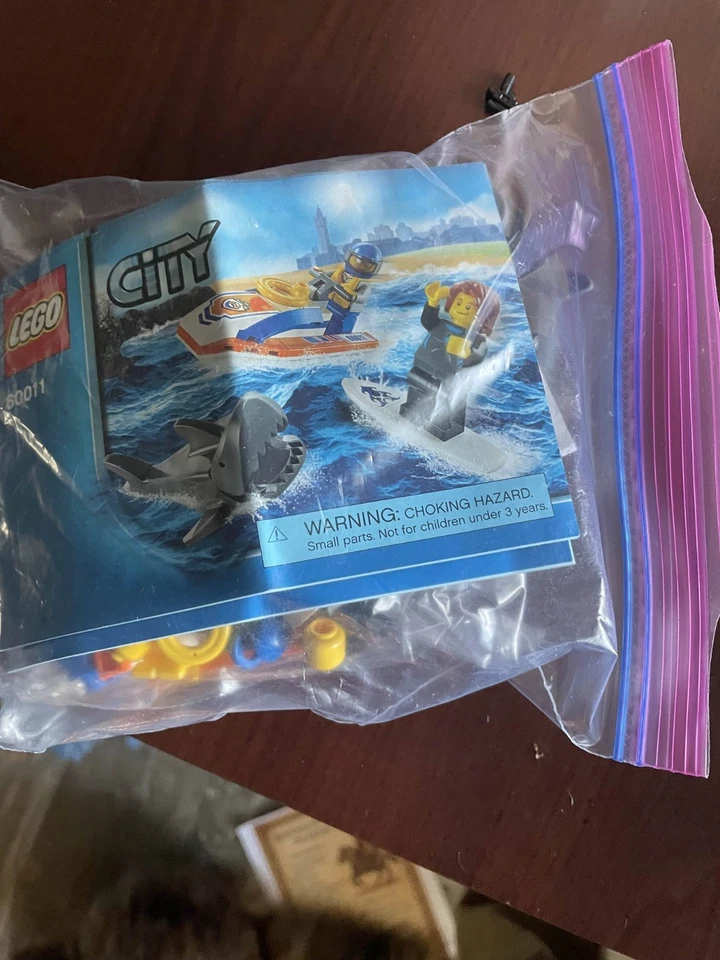 Lego City: Surfer Rescue (60011) 100% completo - Imagem 1 de 2