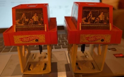 Lote de 2 contadores de vuelta automáticos Hot Wheels Super Charger Rally y autopista 1969 Foto 1 de 2