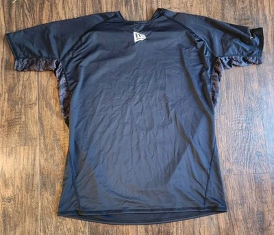 Рубашка комбинированная мужская New Era NFL M черная функциональная NFL короткий рукав с подкладкой сетка - Изображение 1 из 4