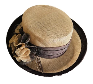 Vintage 1980s Banash Tan & Charcoal Rolled Brim Natural Fiber STRAW HAT - Picture 1 of 3