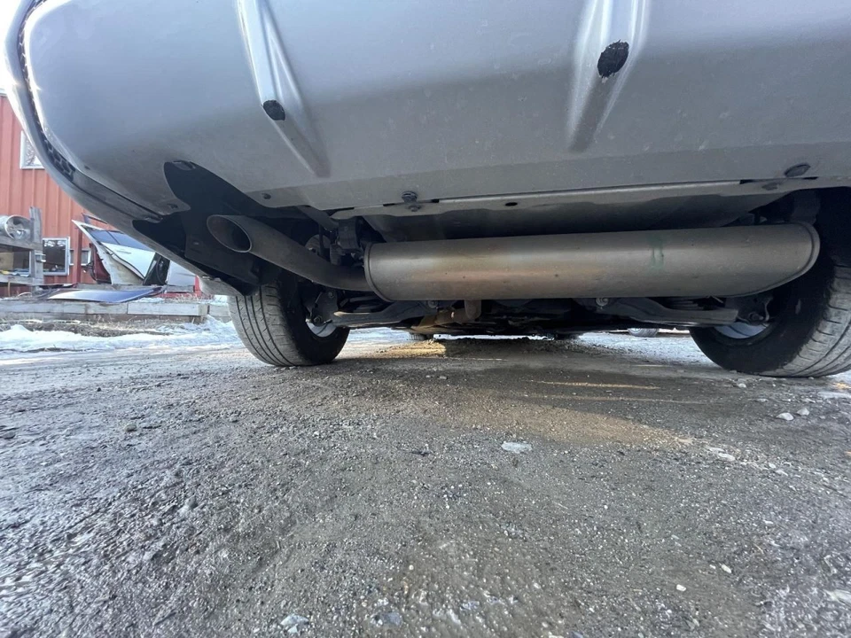 Nissan Sentra 2020-24 sistema de escape completo original 2,0 L tracción delantera 96 k SV 65054 Foto 1 de 1