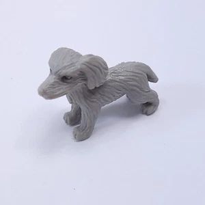Figura de perro gris juguete - Imagen 1 de 3