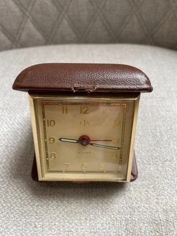 VINTAGE CIA FOLDING TRAVEL ALARM CLOCK LEATHER CASE GOLD CASE Cover