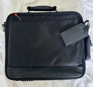IBM Thinkpad 16” Laptop Black Carrying Brief Case Carry On Bag Excellent - Picture 1 of 6