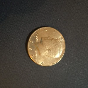 1984 D Kennedy 1/2 Half Dollar Coin Nice Condition - Picture 1 of 2