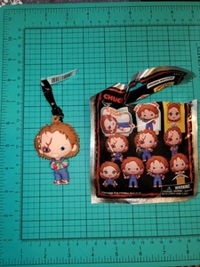 Neu 2025 Chucky offene Tasche Clip Schlüsselanhänger Kinderspiel - Bild 1 von 3