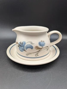 Johnson Brothers, Sirocco Blue, Gravy Sauce Boat w/ Underplate, England, 1979-80 - Picture 1 of 11