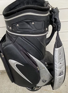 Bolsa de golf Nike Staff rara negra y plateada - Imagen 1 de 11