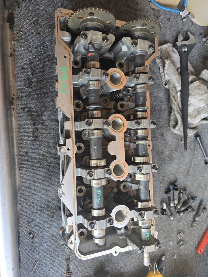 Cadillac DTS Deville 2000-2010 culata de motor delantera derecha 12569205 OEM Foto 1 de 4