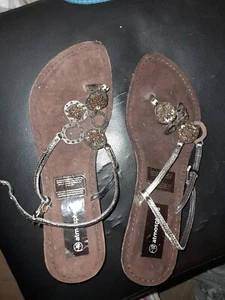 GOLD & BROWN TOE POST SANDALS WEDGE HEEL SIZE 7 - Picture 1 of 6