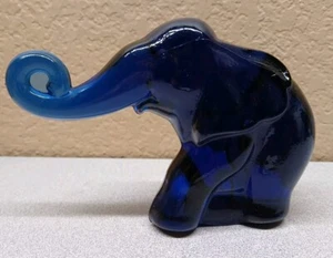 Imperial Glass Heisey Animal 1982 Ultra Blue #2 Med. Elephant Figurine RARE - Picture 1 of 8