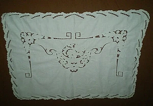 Bonito mantel de algodón antiguo bordado a mano  - Imagen 1 de 5