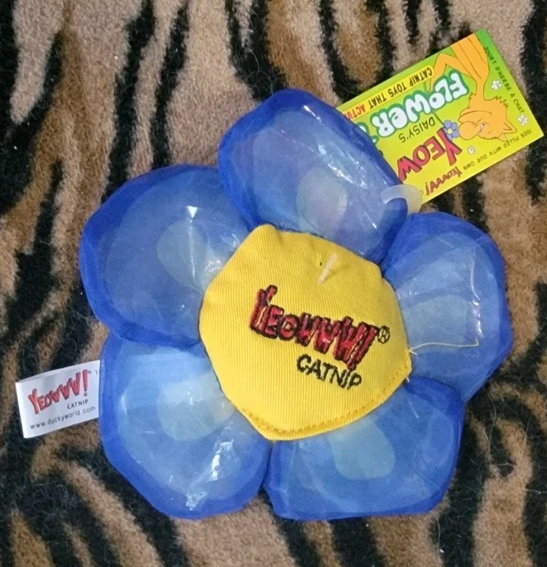 Yeowww! Cat Kitten Catnip Flower Top Toy Blue Ea .
