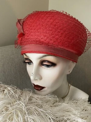 Pastillero de paja roja años 60 con lazo, red primavera/verano mediados de siglo Foto 1 de 4