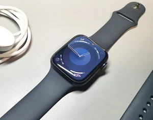 Bellissimo Apple Watch 8 ECG Wifi GPS Batteria 97% 45mm - Zdjęcie 1 z 4