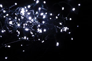 LYT 100 LUCI STRINGA LED CON CONTROLLO TIMER LUCI DI NATALE BIANCO FREDDO - Foto 1 di 1