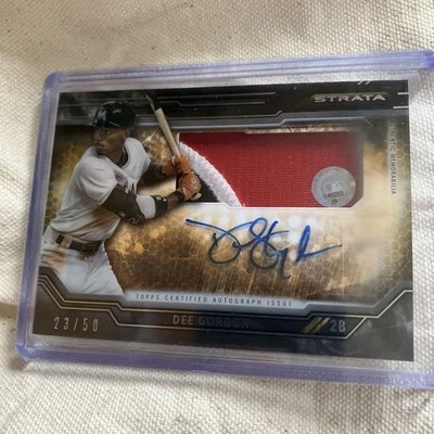 2015 Topps  Clearly Authentic  Dee Gordon Miami Malins Patch Auto /50 #CAAR-DGO - Image 1 of 4
