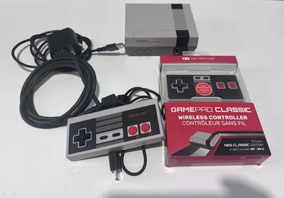 Nintendo NES Classic Edition: Mini Consola 30 Juegos 1 Cableado/uno Nuevo Inalámbrico Foto 1 de 4