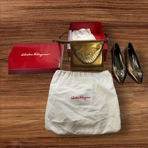 Vintage Margaret J. Metallic Gold Leder Schultertasche & spitz zulaufende flache Schuhe Set - Bild 1 von 16