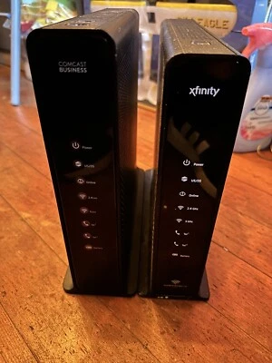 Módem empresarial Cisco Comcast DPC3939B Y TG1682G Xfinity ¡Dos módems! Foto 1 de 4