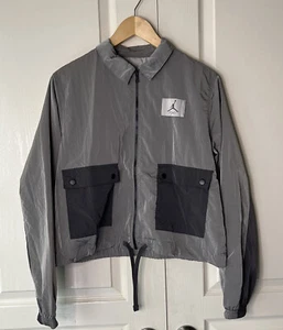Jordan Nike Women's Thunder Grey Essentials Woven Crop Jacket DD6992 Size S NWT - Picture 1 of 6