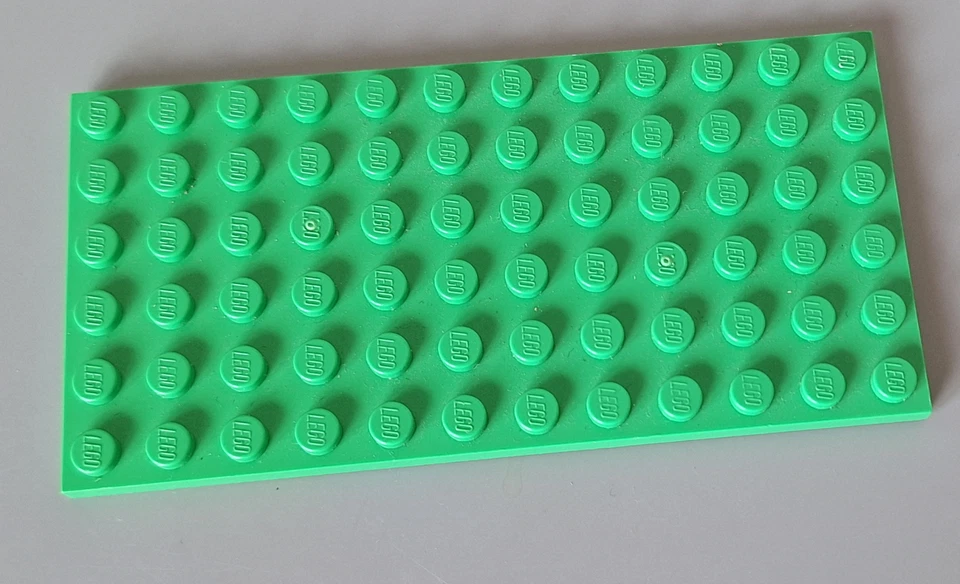 Lego Platte 3028 Bauplatte Grundplatte hell grün 6x12 Zubehör Basic - Bild 1 von 1