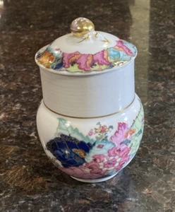 TOBACCO LEAF HEIRLUMINARE SHANG VESSEL CANDLE BY MOTTAHEDEH - Picture 1 of 12