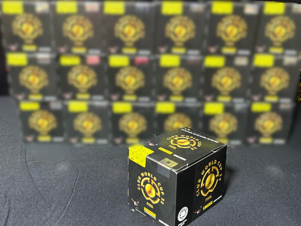 FiFA Club World Cup 2025 - Caja de pegatinas Panini con 50 paquetes - Versión EE. UU. Foto 1 de 1