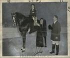 1957 Press Photo Winner Of The Ladies' Walking Horse Stake Competition