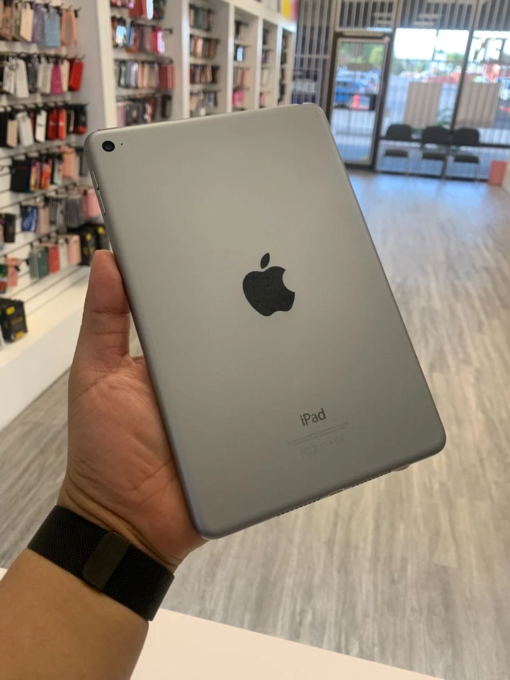 Apple iPad Mini 4 Space Grey Wi-Fi 16GB  7.9" iOS Tablet Space Grey - Image 1 of 1