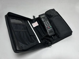 Motorola 480 Bag Cell Phone SCN2449A Untested - Photo 1 sur 3