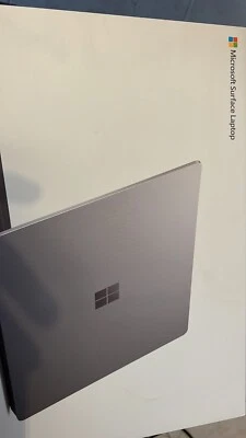 Surface laptop microsoft 3  I5-7200U ram 8 Gb 128GB HD ***ROTTO*** - Immagine 1 di 4