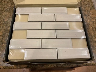 New Highland Park Portico Pearl Beveled Subway Tiles 12 in x 12 in. Glossy - Image 1 of 4