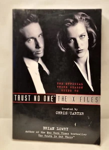 The X-Files: Trust No One : The Official Third Season Guide to the X-Files - Picture 1 of 10