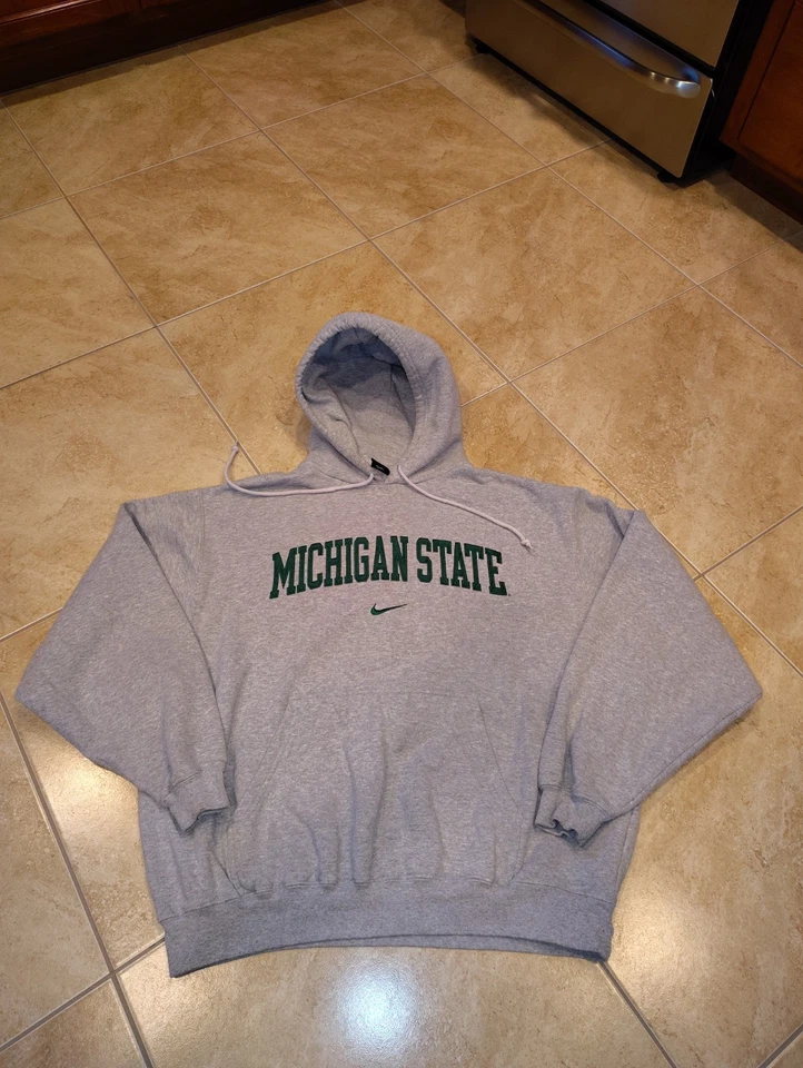 Sudadera con Capucha Bordada De Colección Equipo Nike Center Swoosh Michigan State Talla XL Foto 1 de 4