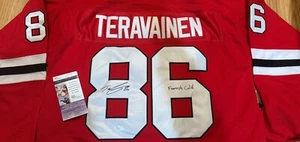 Chicago Blackhawks TEUVO TERAVAINEN Signed Jersey PSA FINNISH COLD PHOTO PROOF - Picture 1 of 6