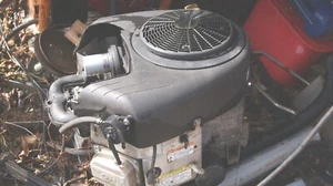 JOHN DEERE 22HP LAWN TRACTOR extend endurance series ENGINE OHV VTWIN - Picture 1 of 6
