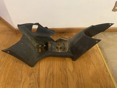 07-14 Honda Rancher 420 FM Footwell Right Foot Rest Splash Guard 80121-HP5-6000 - Image 1 of 4