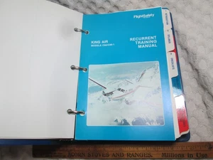 1989 FlightSafety Int. Beech King Air C90/C90-1 Recurrent Pilot Training Manual - Picture 1 of 5