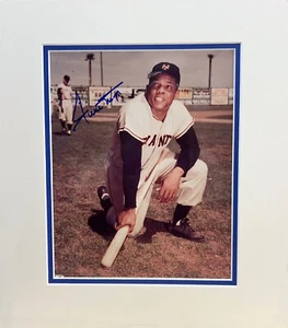 Willy Mays handsigniertes Foto Museum gerahmt ausstellungsfertig - Bild 1 von 3