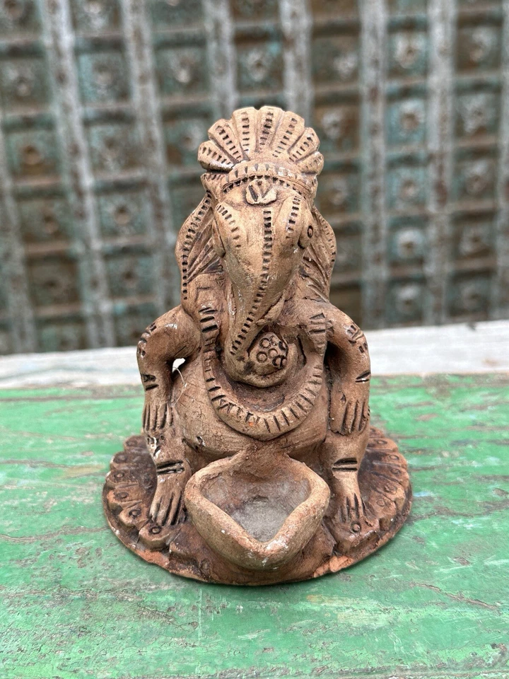 Antigua escultura de dios hindú Ganesha Ridhi hecha de arcilla finamente tallada rara Foto 1 de 4