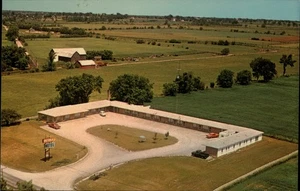 Canada Peterborough,ON Victoria Motel Vintage Ontario Postcard - Picture 1 of 2