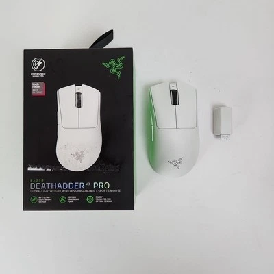 Razer DeathAdder V3 Pro Ultra-Lightweight Wireless Ergonomic ESports Mouse *SALE - Image 1 of 4