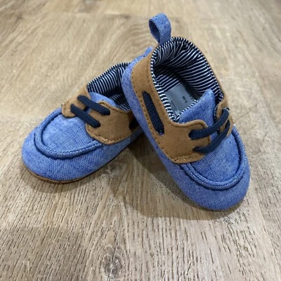 Target Zapatos Recién Nacidos 0-3 Meses Suave Sin Cordones Azul y Marrón Parte Inferior con Agarre Foto 1 de 4
