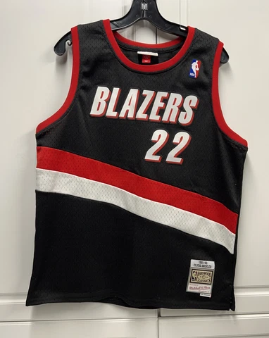 Mitchell Ness Clyde Drexler #22 Portland Trail Blazers Jersey - Youth XL 18/20 Cover