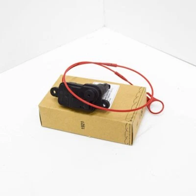 Audi A1 A3 A6 A7 Q3 Q7 RS Fuel Tank Filler Flap Motor 8V0862153B GENUINE NEW - Image 1 of 4