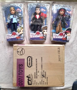 BRATZ BOYZ MASQUERADE DOLLS: BROGAN, PENN & GABLE. FULL SERIES w SHIPPER! BNIB! - Picture 1 of 4